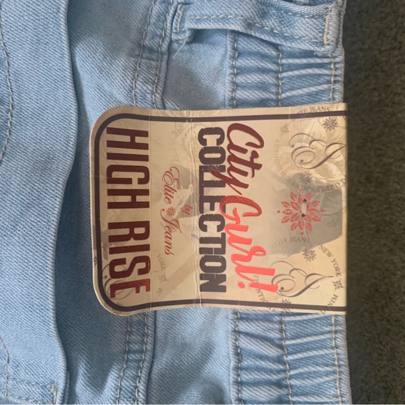 Elite City Girl Cargo Jeans - Picture 4 of 4